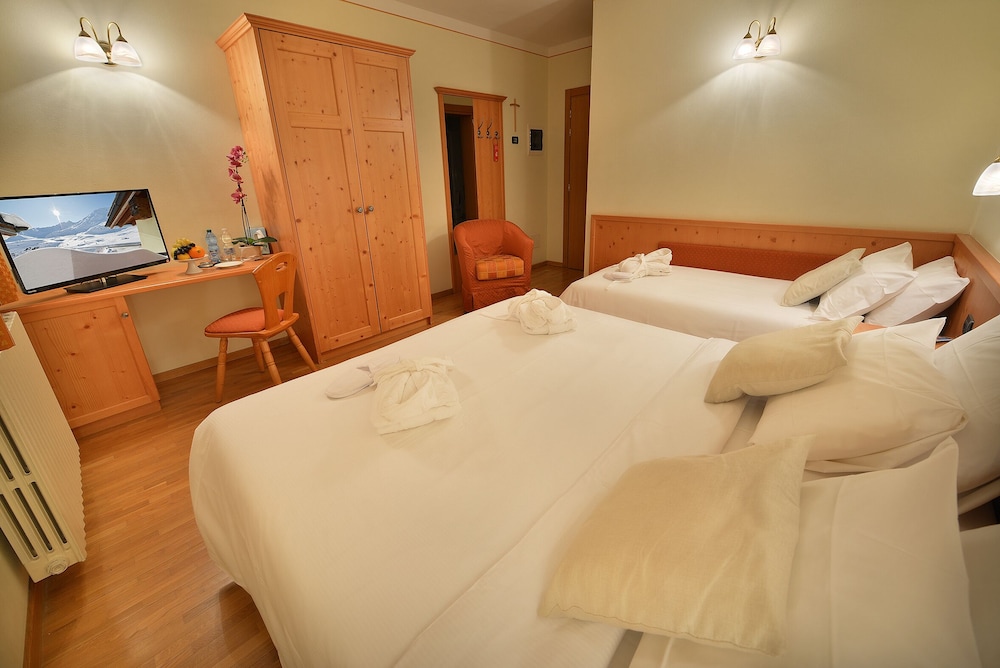 

Napoli - Livigno - Hotel Interalpen