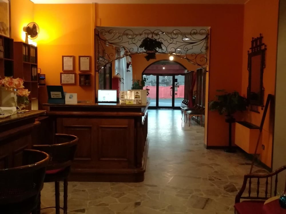 

Brindisi - Malpensa - Aer Hotel Malpensa
