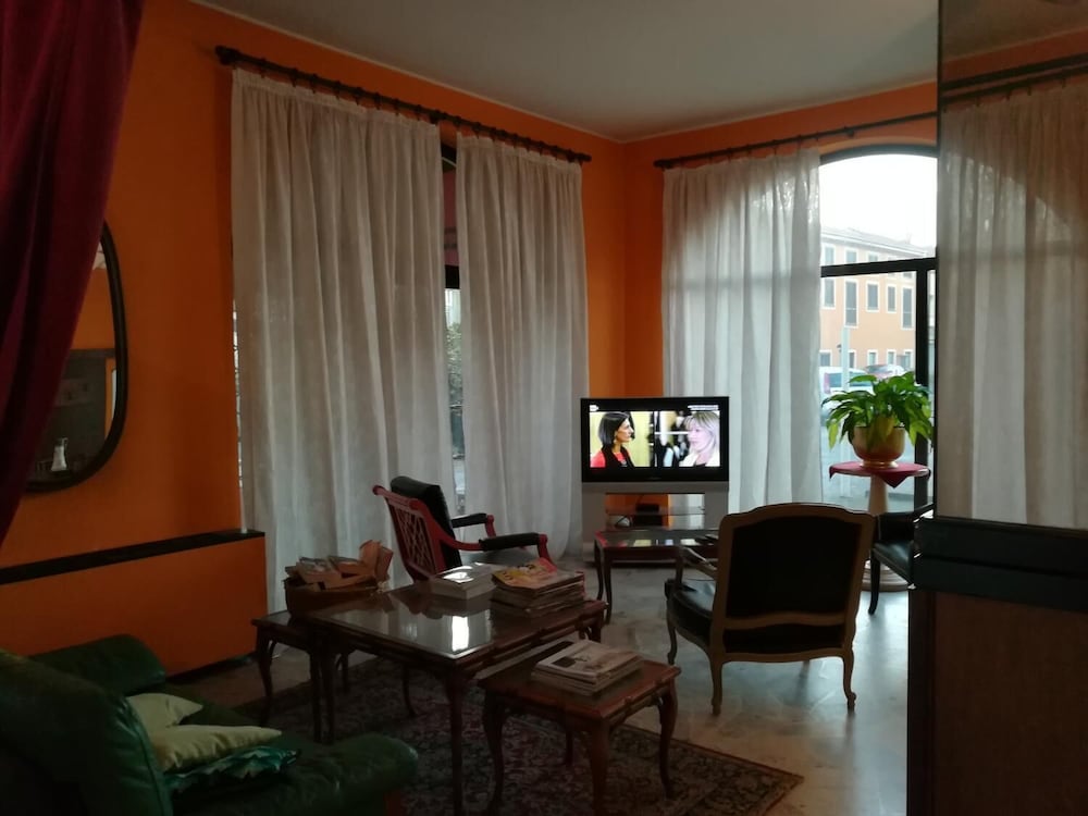 

Salerno - Malpensa - Aer Hotel Malpensa