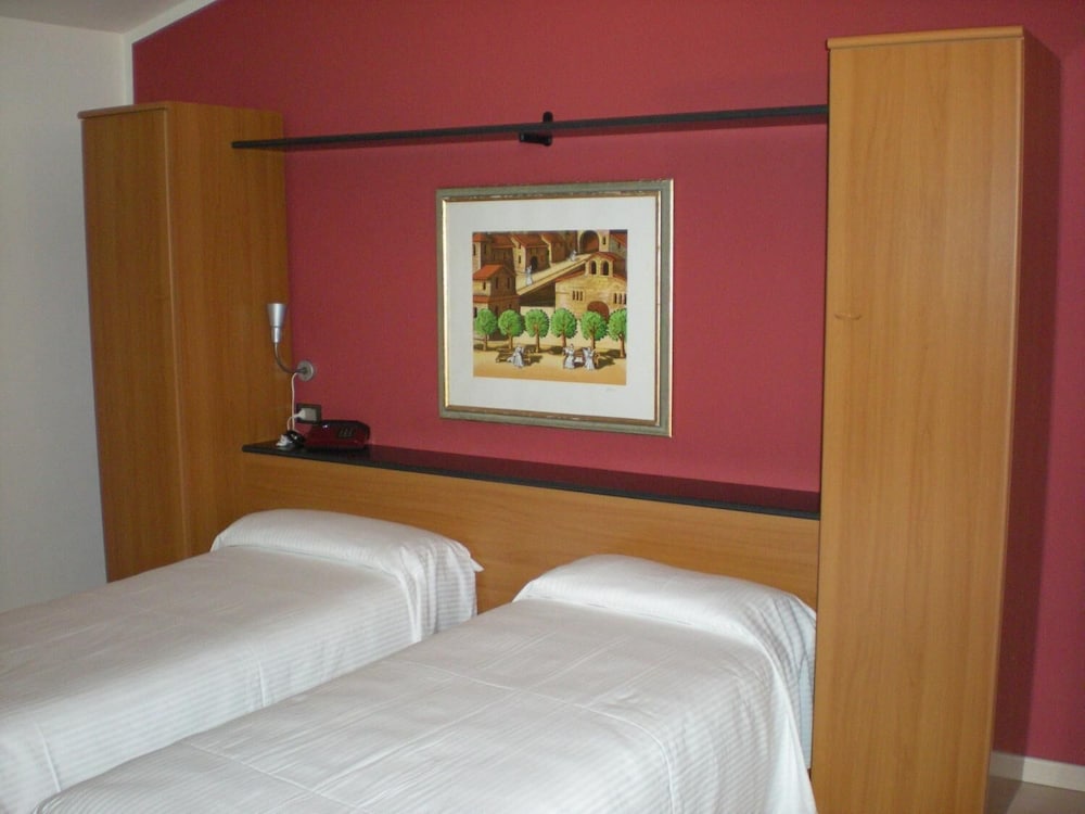 

Brindisi - Malpensa - Aer Hotel Malpensa