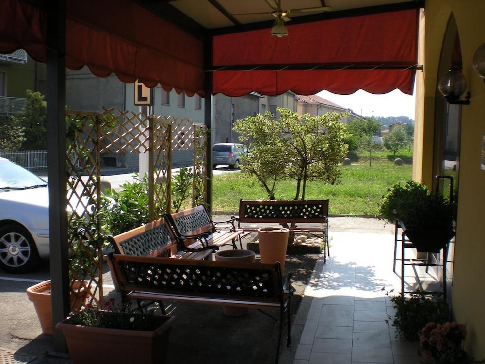 

Catania - Lonate Pozzolo - Aer Hotel Malpensa