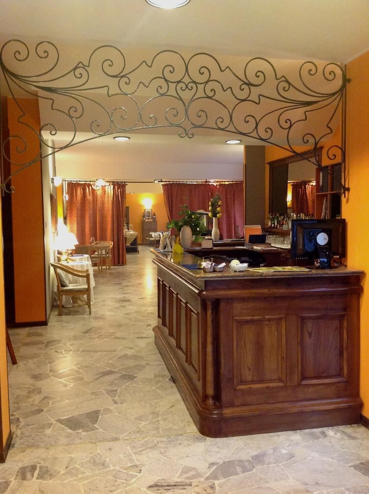 

Napoli - Malpensa - Aer Hotel Malpensa
