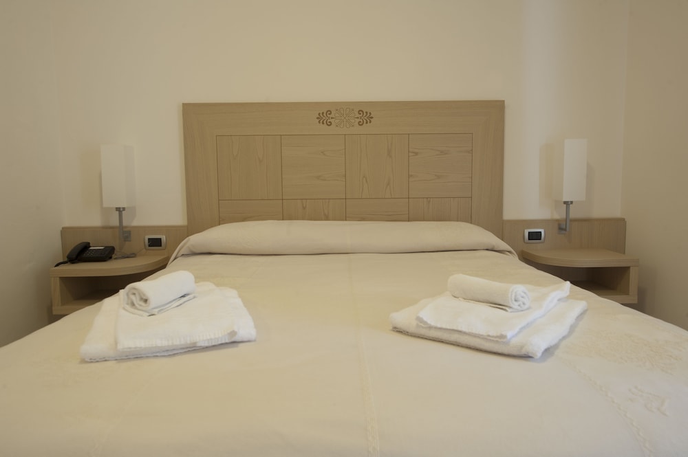 

Palermo - Castelsardo - Club Hotel Residence Baiaverde