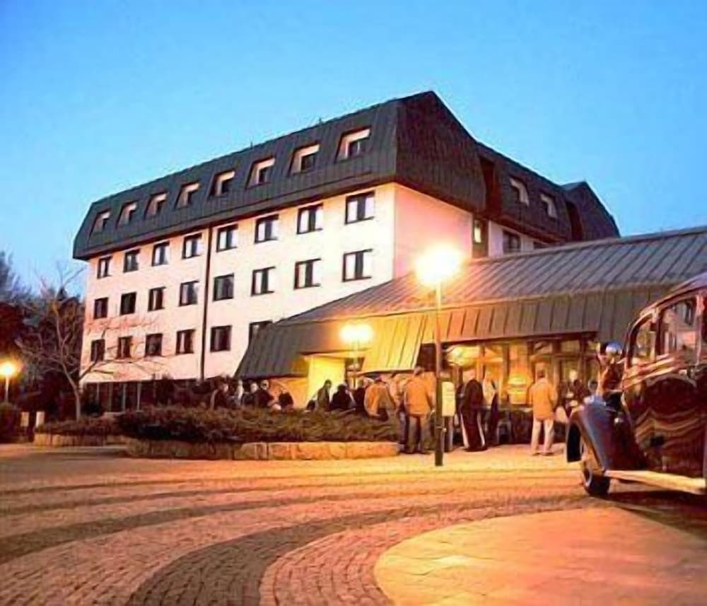 

Napoli - Praga - Hotel Globus