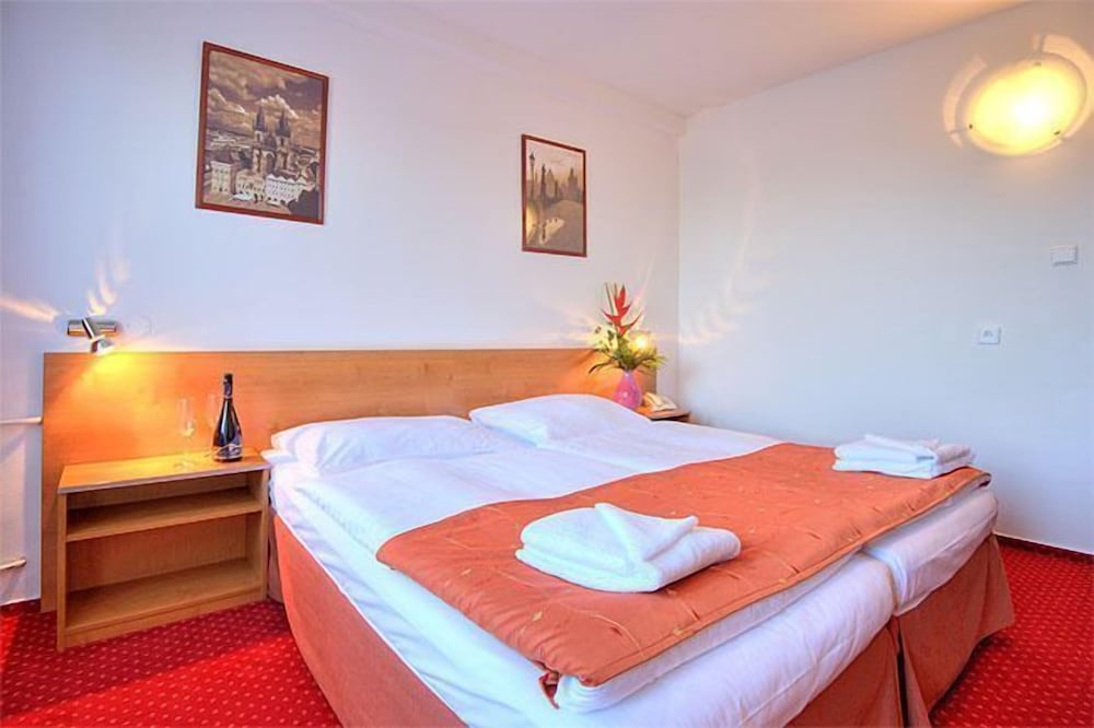 

Verona - Praga - Hotel Globus