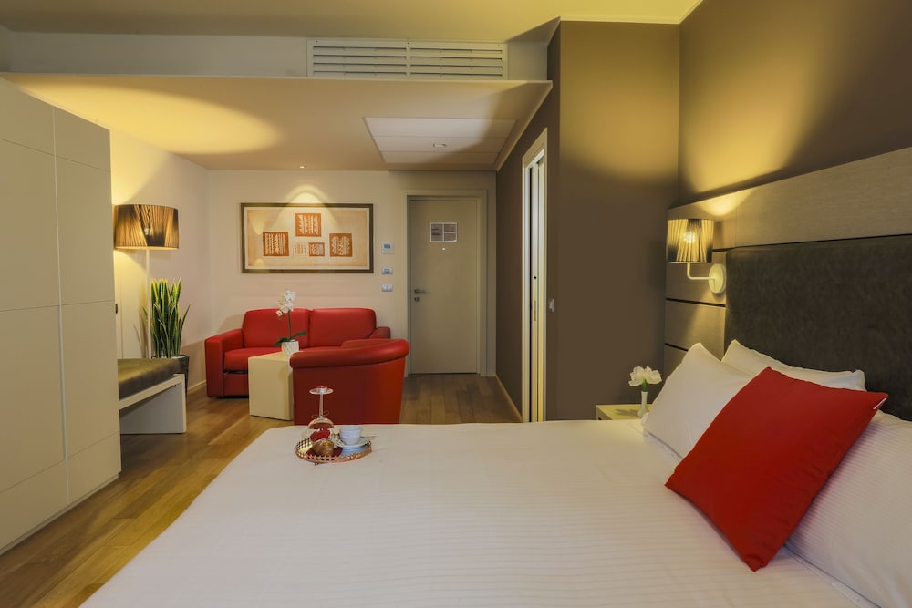 

Napoli - Bassano del Grappa - Hotel Glamour