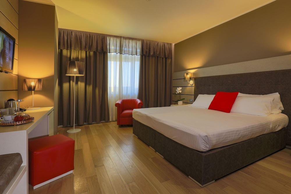 

Bari - Bassano del Grappa - Hotel Glamour