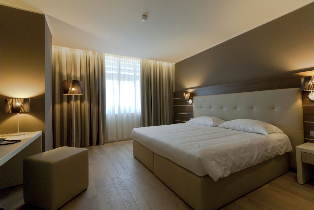 

Roma - Bassano del Grappa - Hotel Glamour