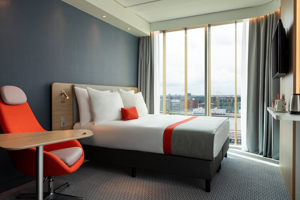 

Roma - Landsmeer - Holiday Inn Express Amsterdam - North Riverside