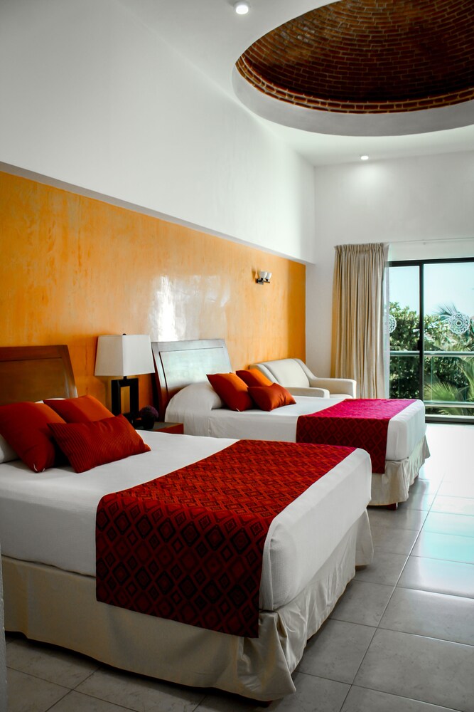 

Roma - Xcaret - Casa Melissa - Near Yucatek Divers