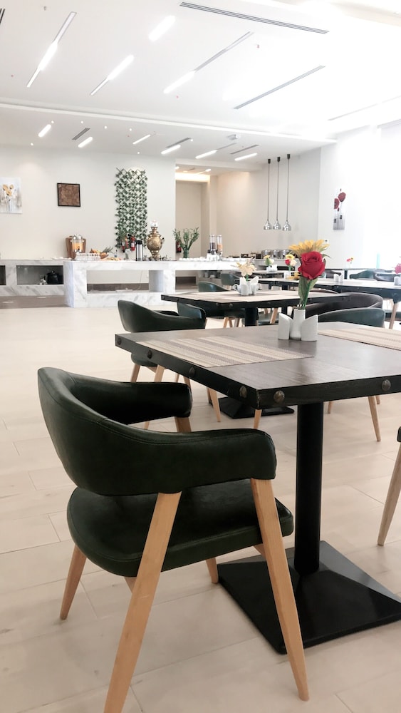 

Milano - Sarūq - Grand Tourist Hotel