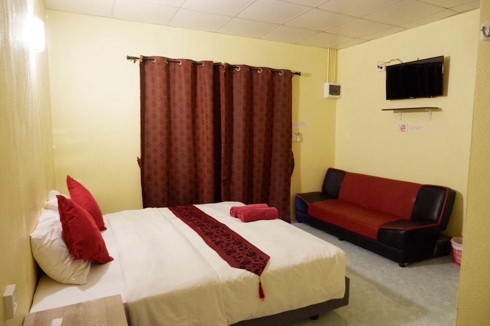

Milano - Thalang - Airport Overnight Hotel