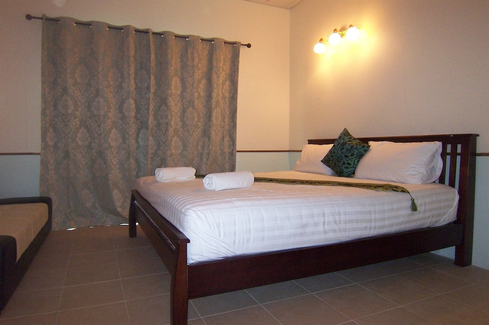 

Roma - Sa Khu - Airport Overnight Hotel