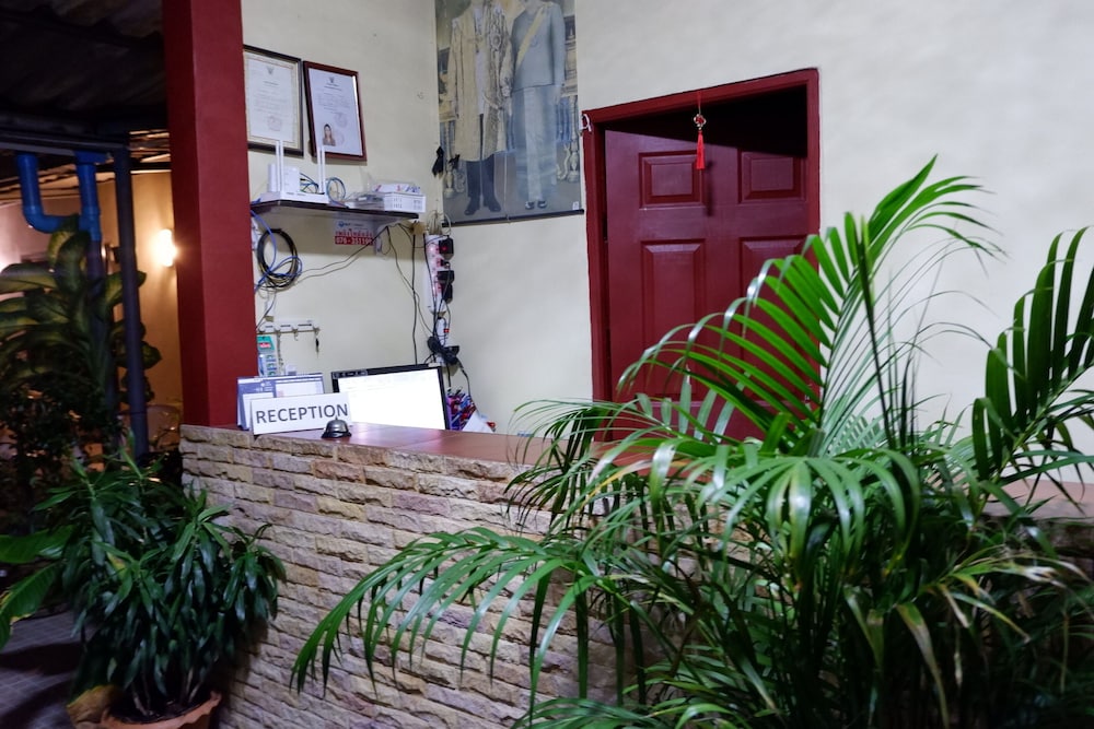 

Roma - Thalang - Airport Overnight Hotel