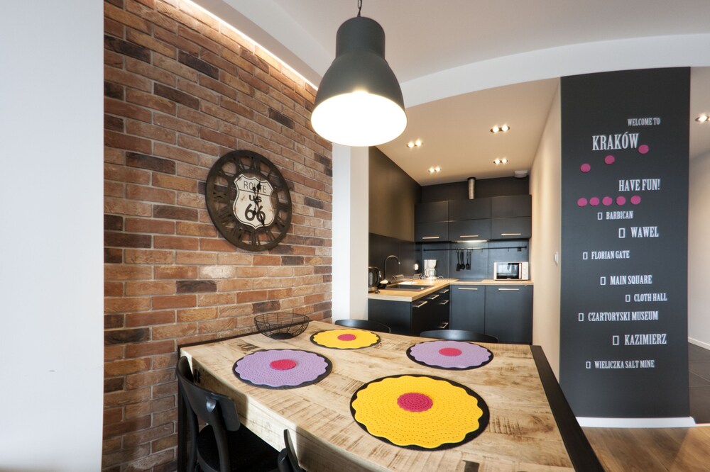 

Lamezia Terme - Cracovia - Yourplace Central Apartments