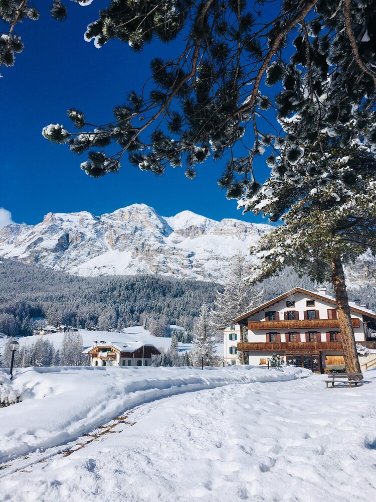 

Ancona - Cortina d'Ampezzo - Hotel Menardi