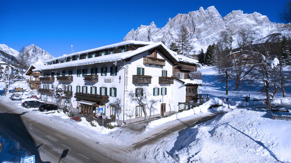 

Napoli - Cortina d'Ampezzo - Hotel Menardi