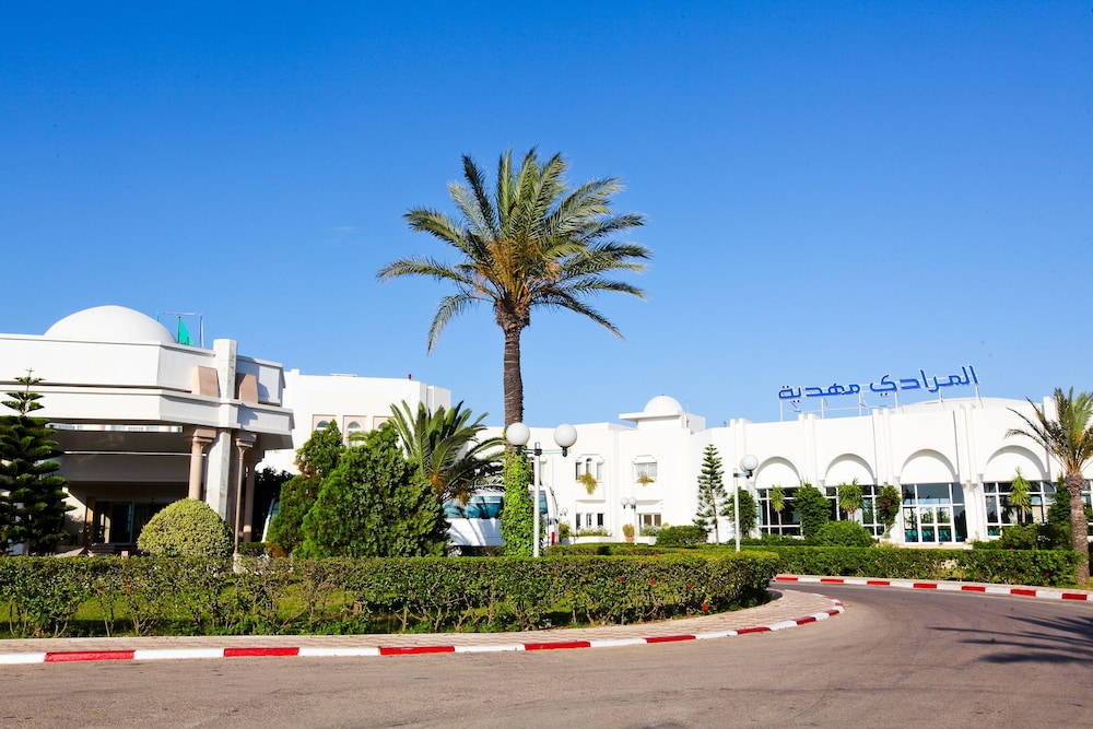 

Bari - Mahdia - El Mouradi Mahdia