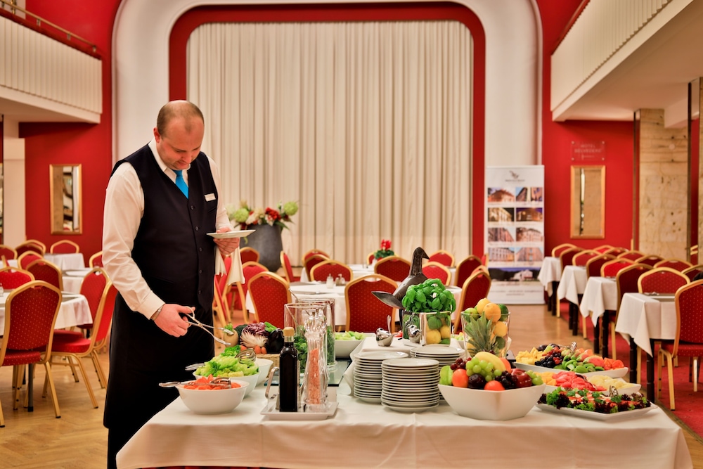 

Bari - Horoměřice - Hotel Belvedere