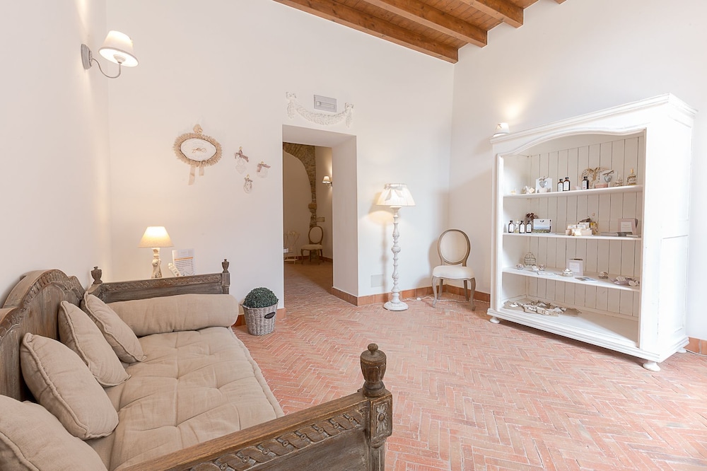 

Milano - Sciacca - Hotel Villa Calandrino