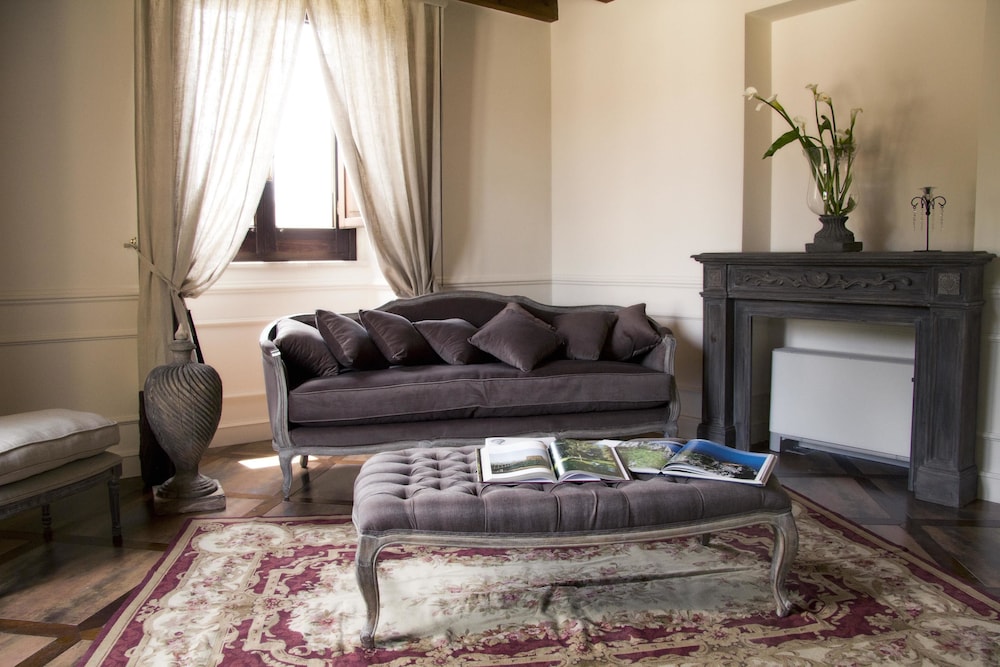 

Milano - Sciacca - Hotel Villa Calandrino