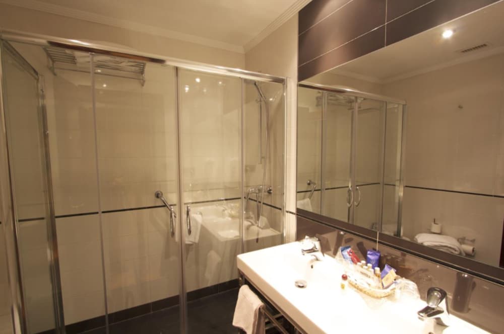 

Bologna - Granada - Hotel M.A. Princesa Ana