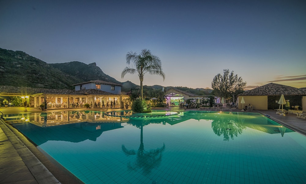 

Pisa - Cardedu - Perdepera Resort
