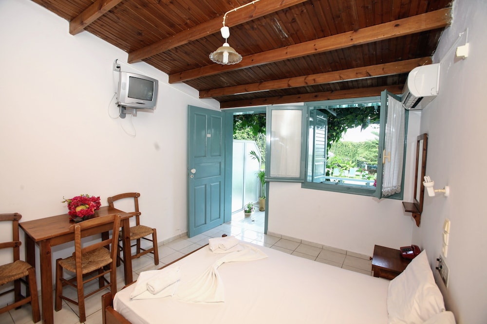 

Bologna - Kato Gouves - Anatoli Apartments