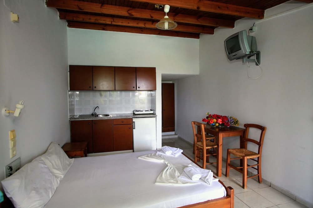 

Milano - Anissaras - Anatoli Apartments