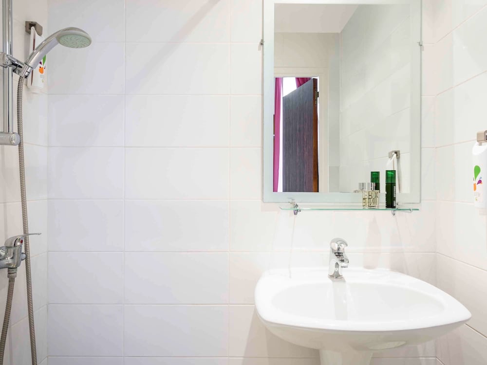 

Torino - Levallois-Perret - ibis Styles Asnieres Centre