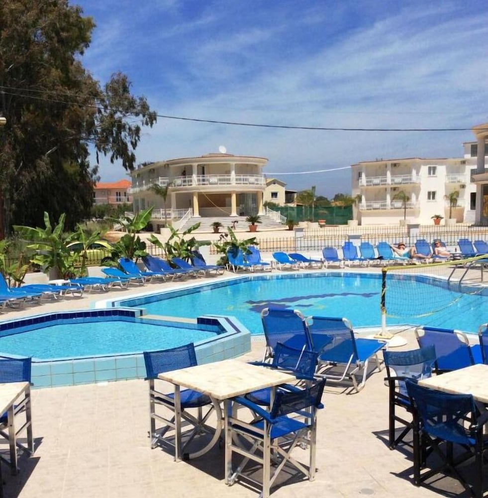 

Verona - Lithakia - Mariana Hotel