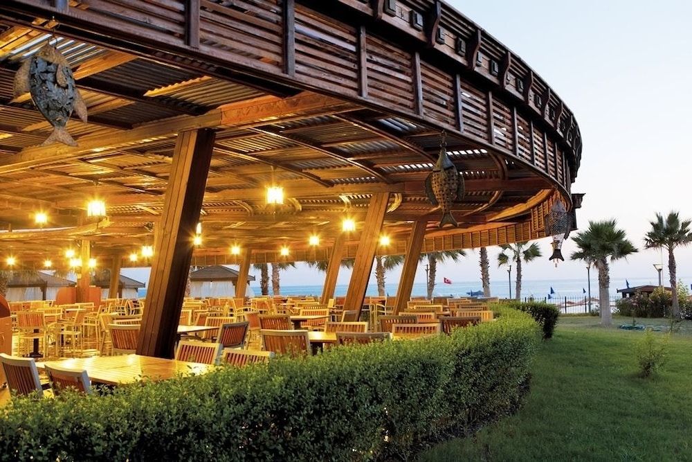 

Torino - Okurcalar - Mukarnas Spa & Resort Hotel