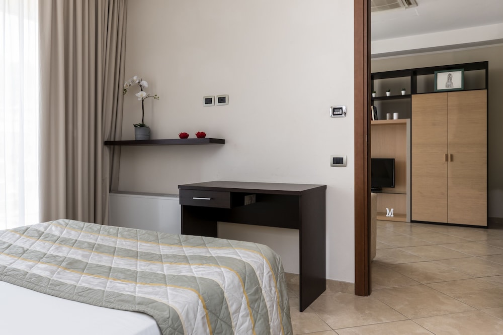 

Bologna - Siena - ApartHotel Anghel