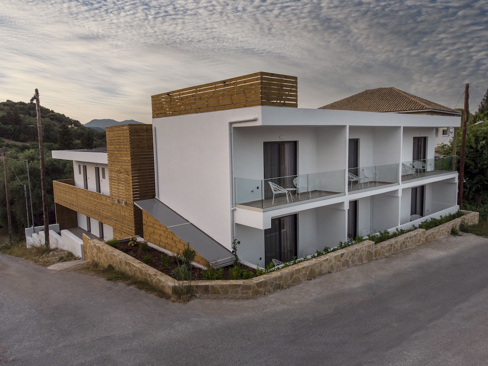 

Milano - Syvota - Sigma Luxury Rooms