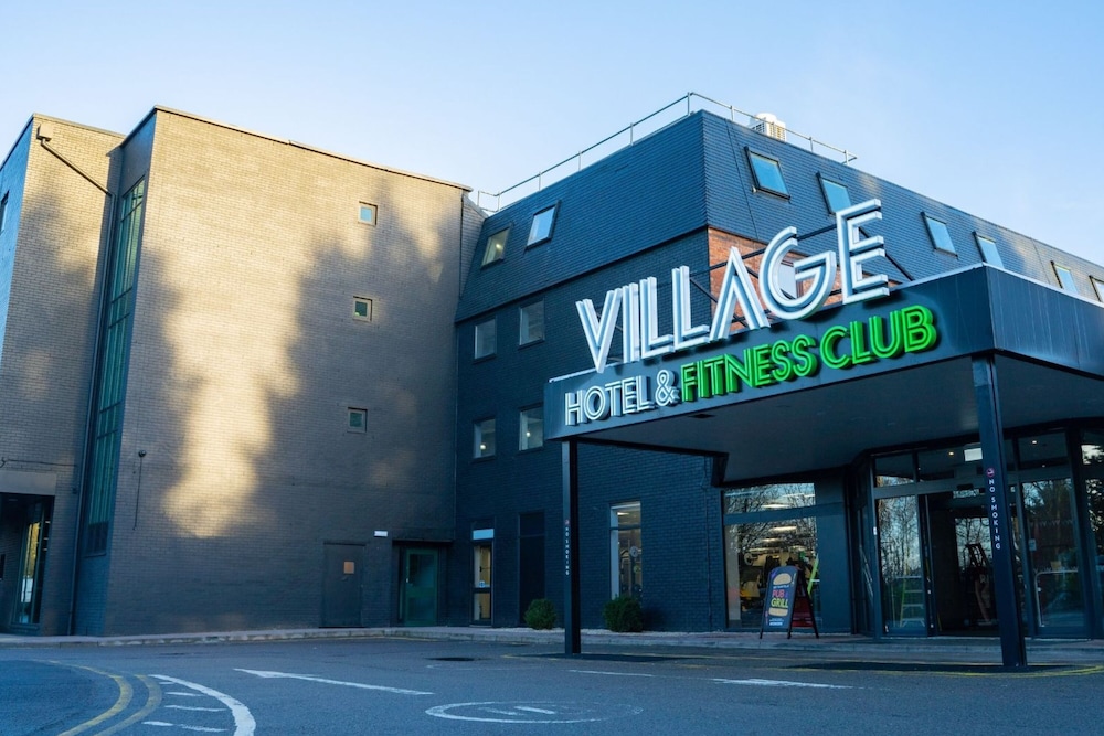 

Trieste - Slough - Village Hotel Bracknell