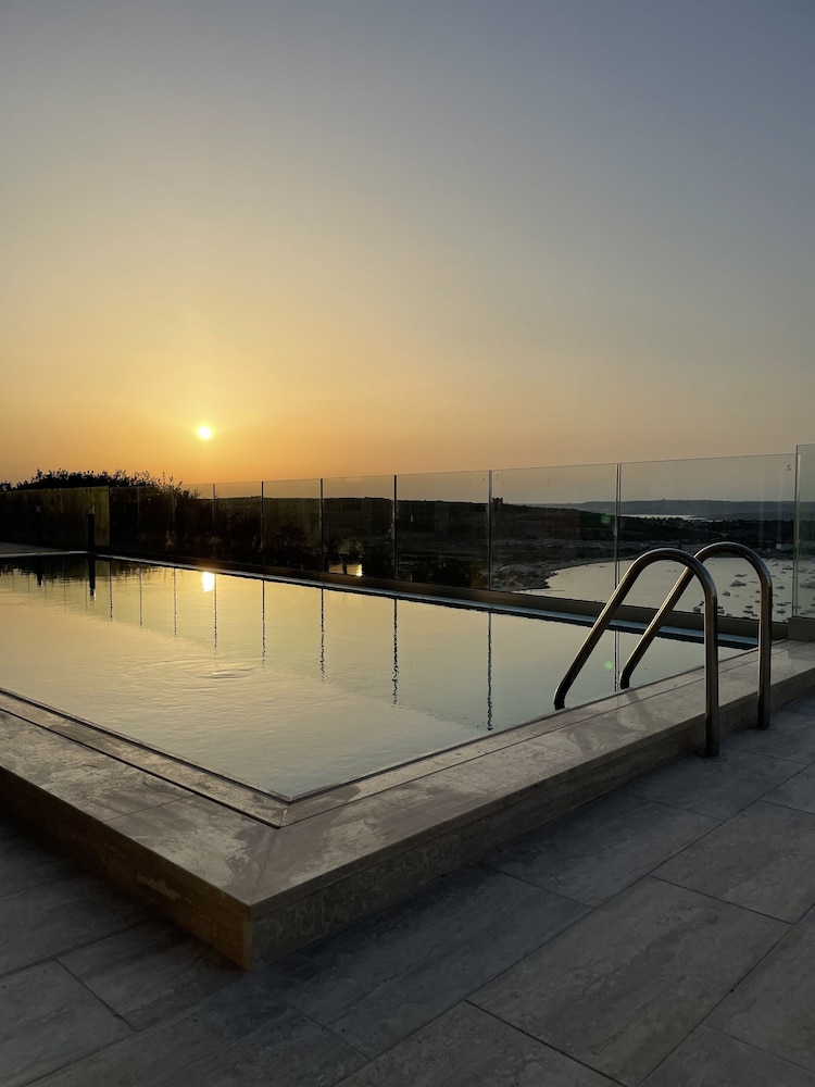

Verona - Mellieha - Hotel VIU57