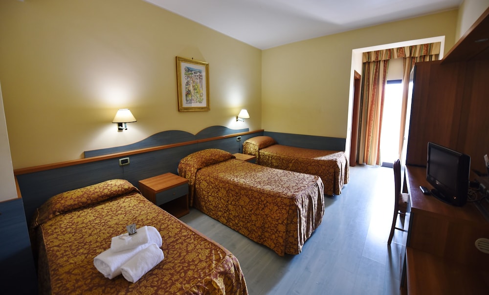 

Catania - Torvajanica - Hotel Al Castello