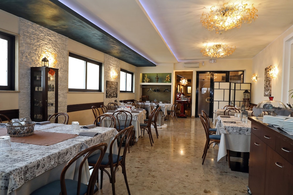 

Alghero - Torvajanica - Hotel Al Castello