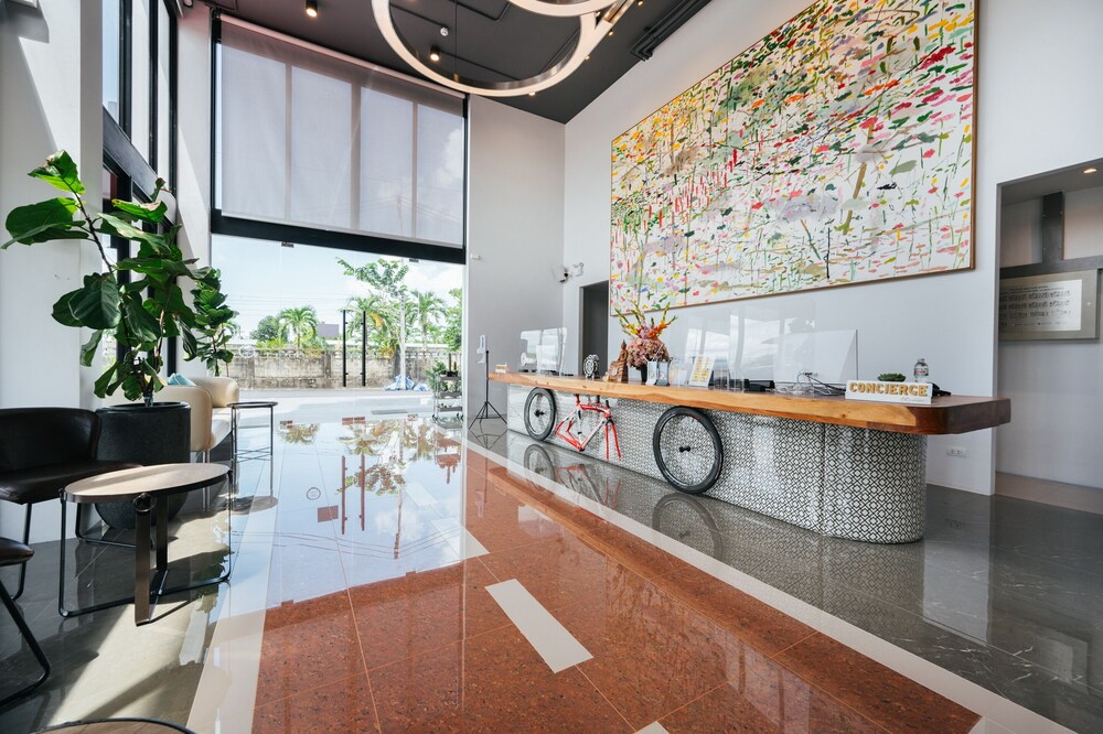 

Roma - Ko Kaeo - Tour De Phuket Hotel - SHA Plus