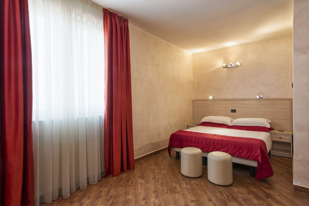 

Torino - Pomezia - Simon Hotel
