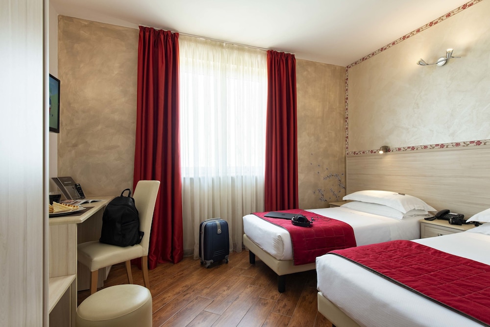 

Milano - Torvajanica - Simon Hotel