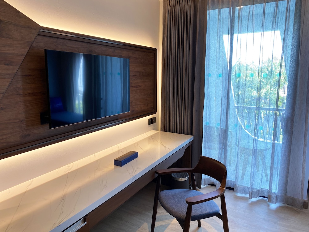 

Catania - Si Sunthon - The Oceanic Sportel Phuket - SHA Extra Plus