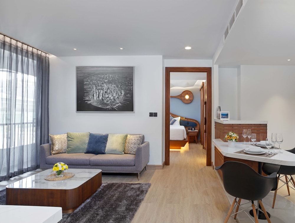 

Milano - Si Sunthon - The Oceanic Sportel Phuket - SHA Extra Plus