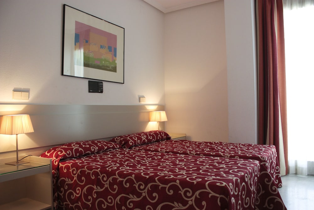 

Olbia - Siviglia - Hospedium Hotel Apartamentos Simón Verde