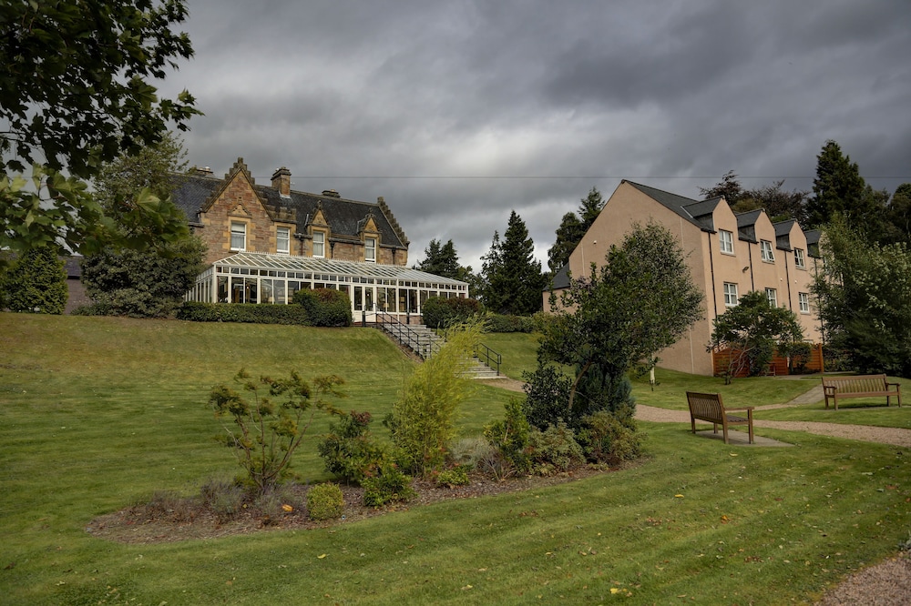 

Milano - Inverness - Inverness Lochardil House
