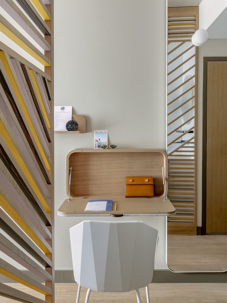 

Brindisi - Nanterre - OKKO Hotels Paris La Défense