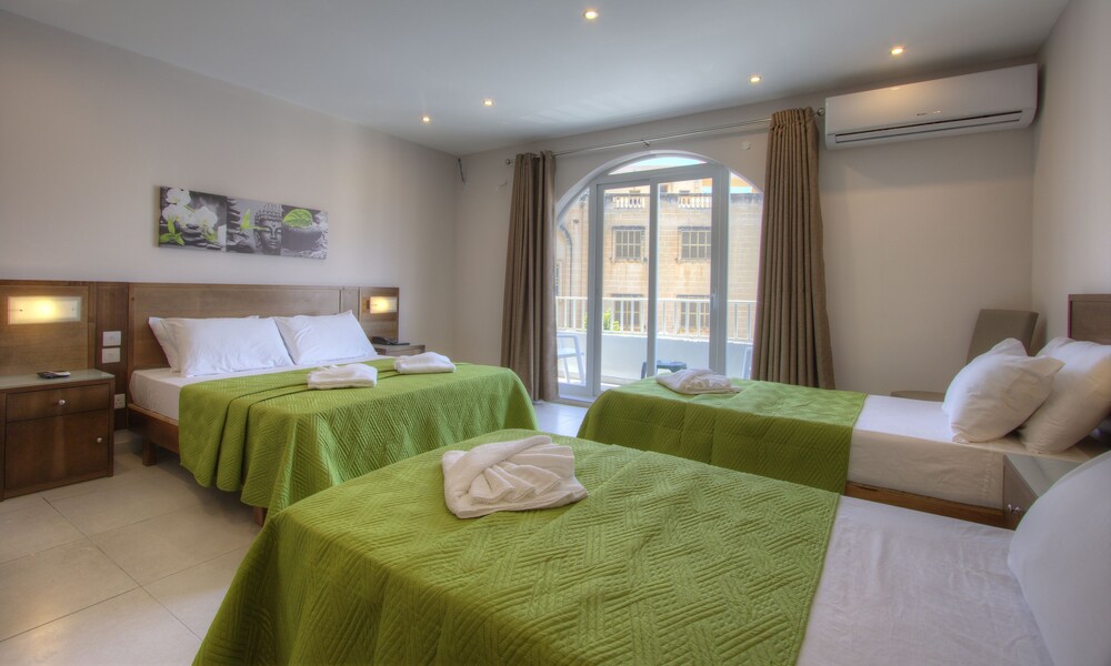 

Catania - Sliema - Cerviola Hotel