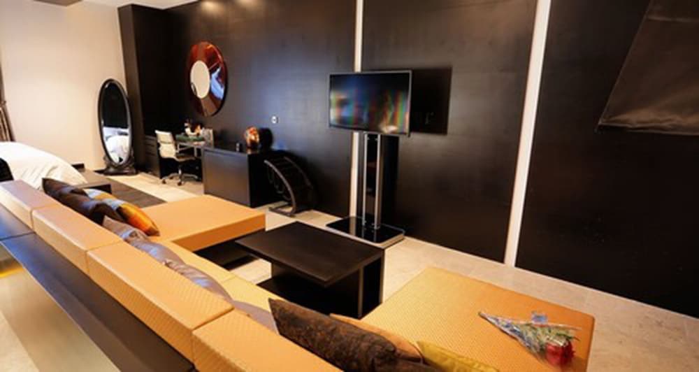 

Brindisi - New York - Aeroporto La Guardia - The One Boutique Hotel