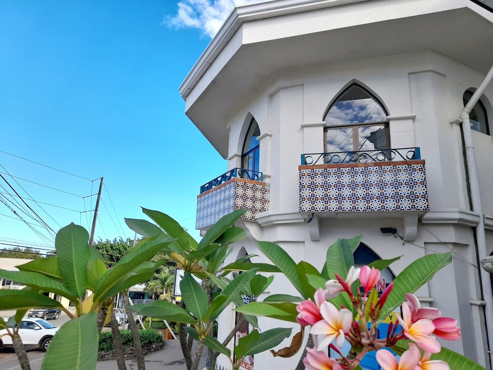 

Bari - Tamarindo - Zulu Surf Hotel