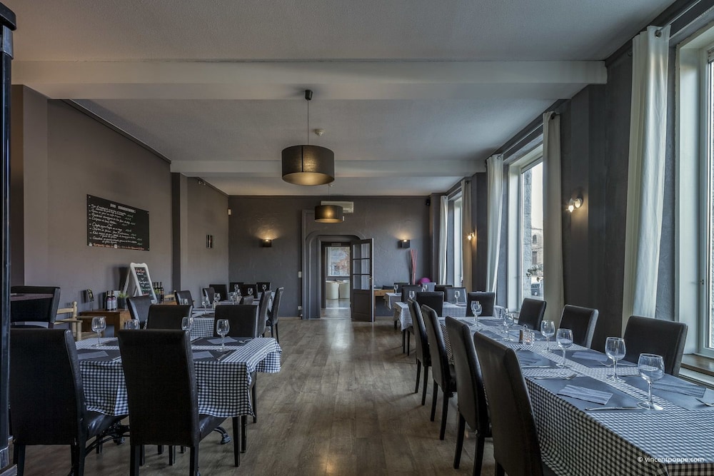 

Venezia - Namur - New Hotel de Lives